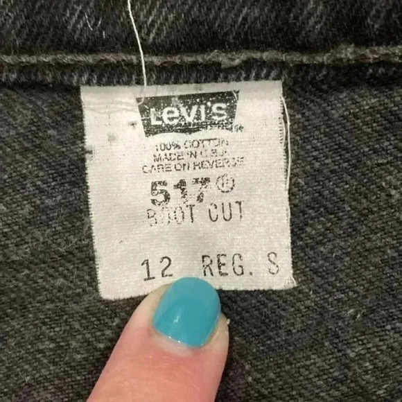 Levi’s black sturdy denim 517 jean shorts in size 12 - Picture 4 of 4